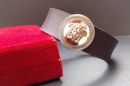 "Handcrafted Leather Bracelet – Timeless Style for Every Wrist"